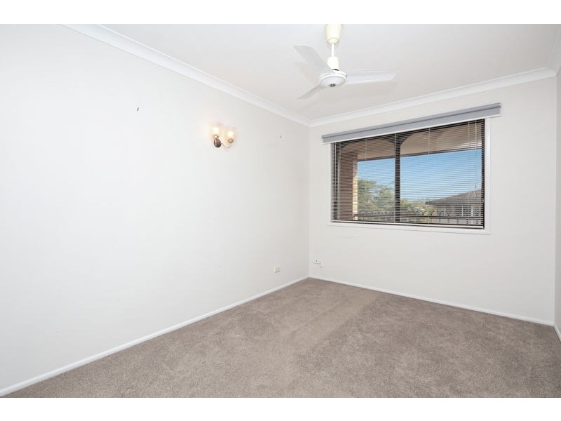 12 Gaillardia street, Macgregor QLD 4109