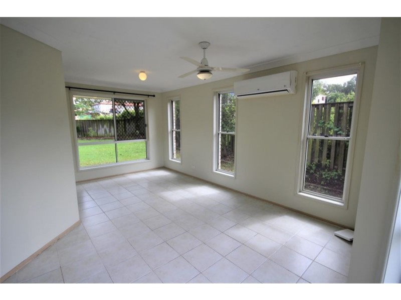 12 Housman Place, Calamvale QLD 4116