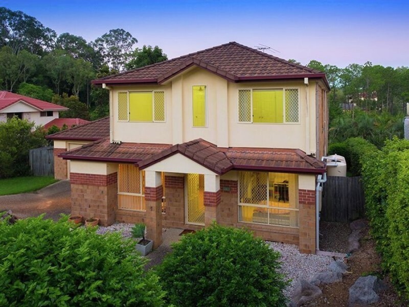13 Summerfield Pl, Kenmore QLD 4069