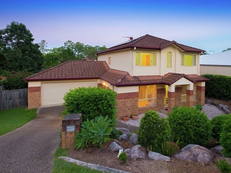 13 Summerfield Pl, Kenmore QLD 4069