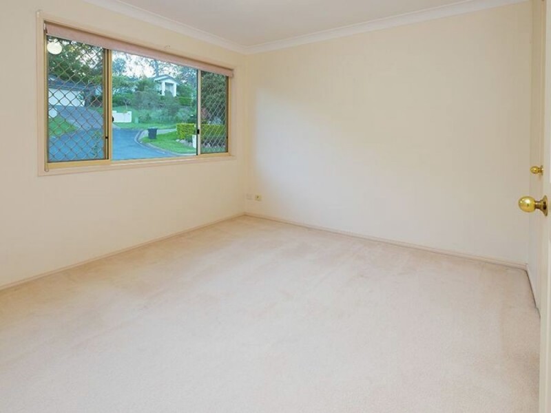 13 Summerfield Pl, Kenmore QLD 4069