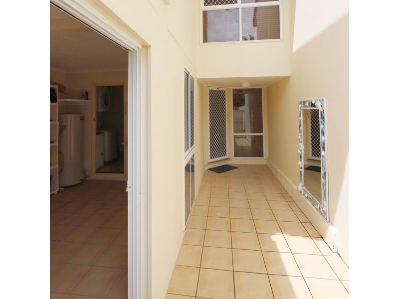 176/2-10 Coolgardie Street, Elanora QLD 4221