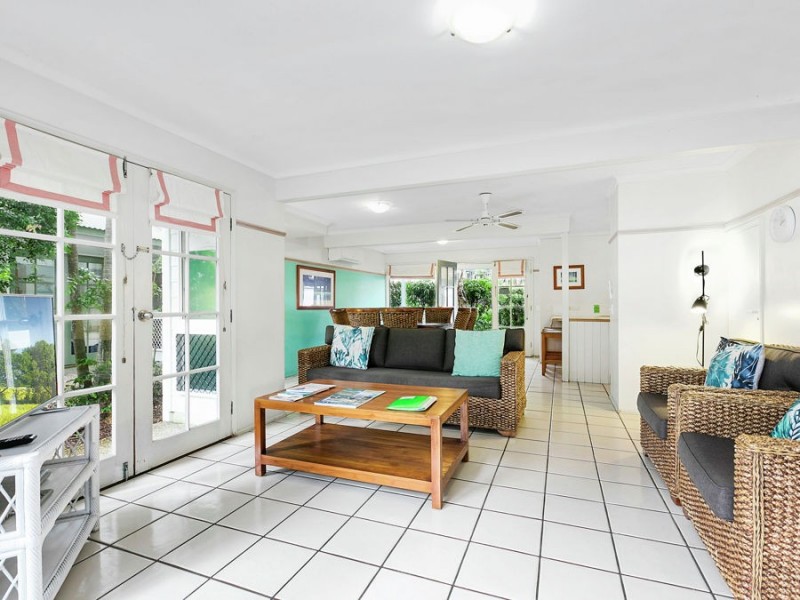 10/12 Robert Street, Noosaville QLD 4566