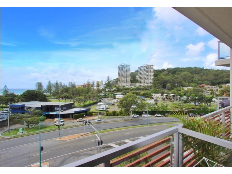 1085/1 Ocean Street, Burleigh Heads QLD 4220