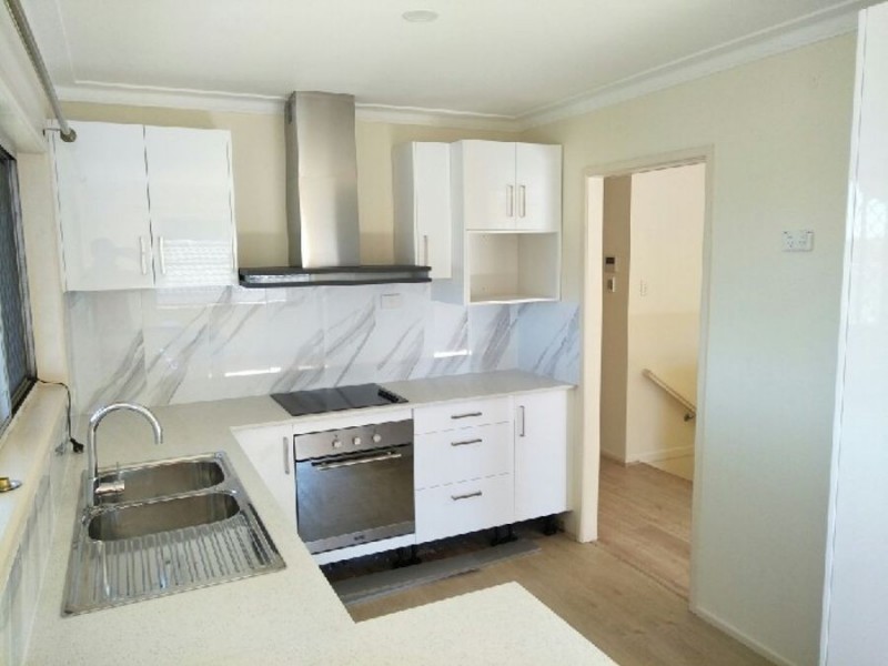 17 Genoa Street, Macgregor QLD 4109
