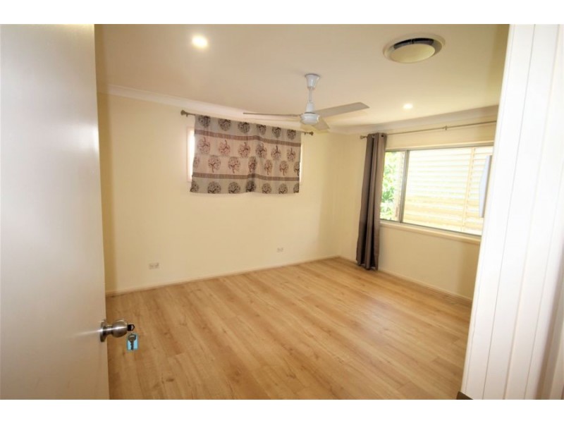 17 Genoa Street, Macgregor QLD 4109