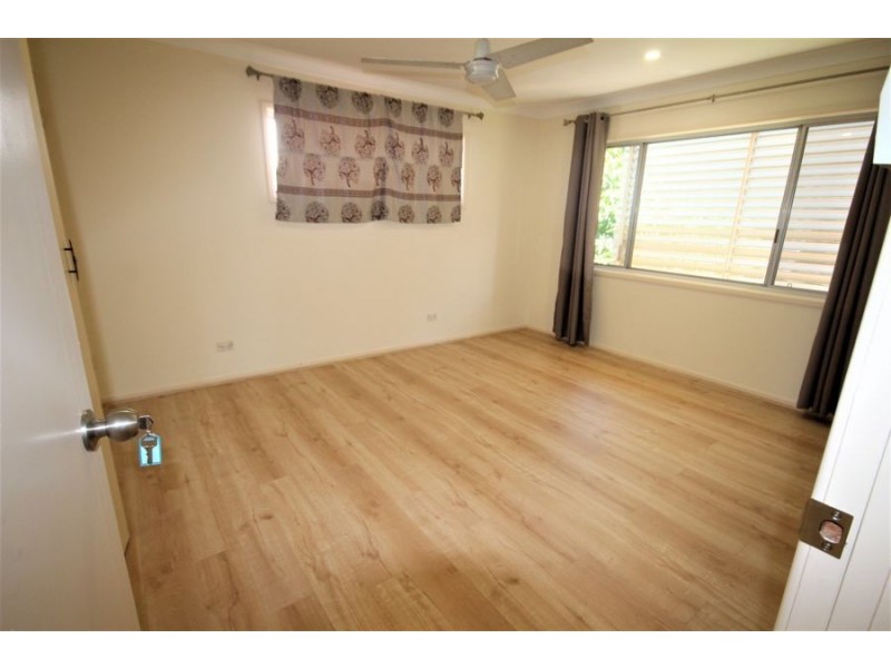 17 Genoa Street, Macgregor QLD 4109