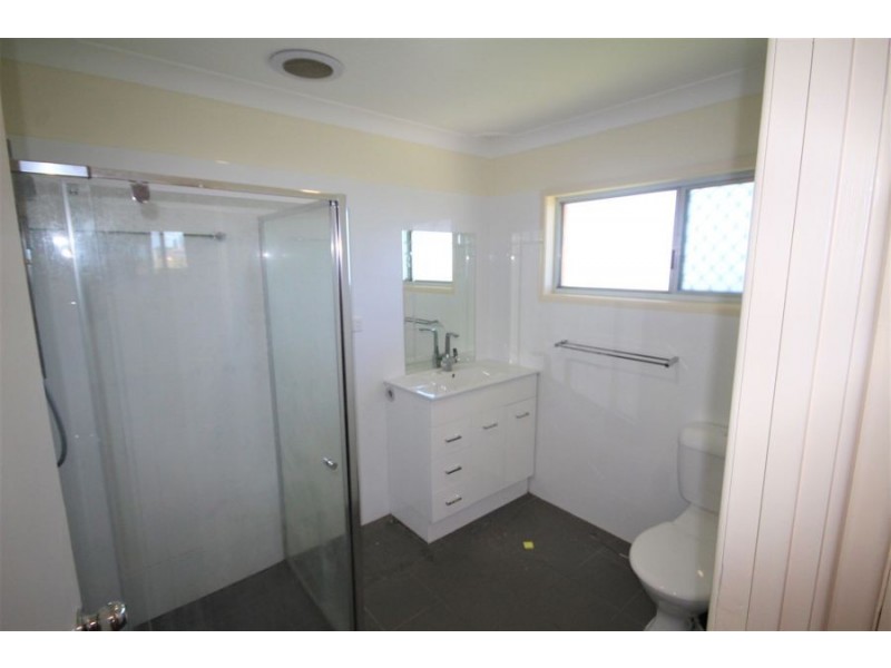 17 Genoa Street, Macgregor QLD 4109