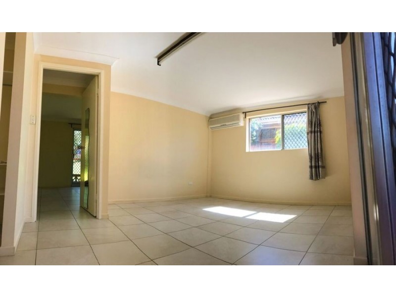 17 Genoa Street, Macgregor QLD 4109