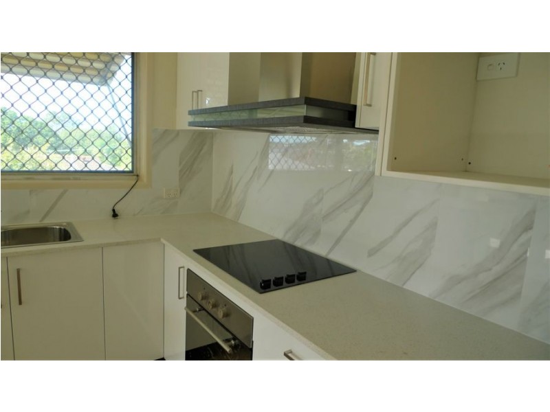 17 Genoa Street, Macgregor QLD 4109