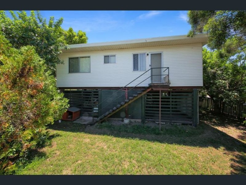 77 Jacaranda Avenue, Logan Central QLD 4114