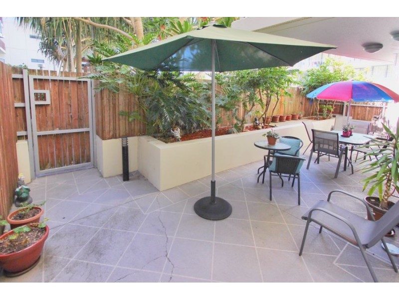 1021/1 Ocean Street, Burleigh Heads QLD 4220