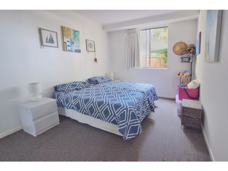 1021/1 Ocean Street, Burleigh Heads QLD 4220