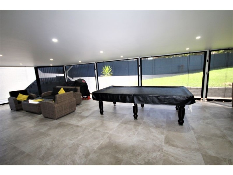 6 HENDON COURT, Boronia Heights QLD 4124