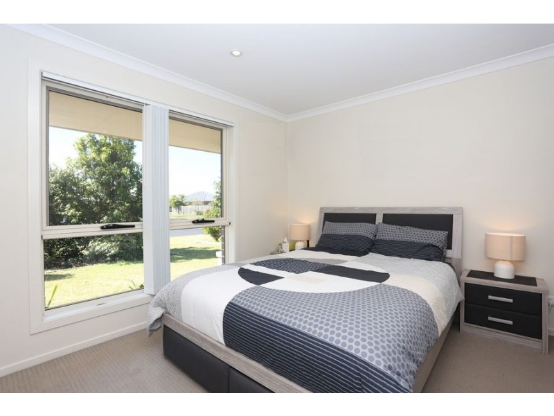 31 Grice Crescent, Ningi QLD 4511