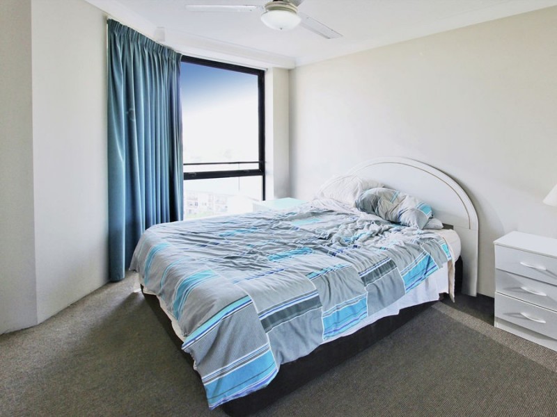 803/70 Remembrance Drive, Surfers Paradise QLD 4217