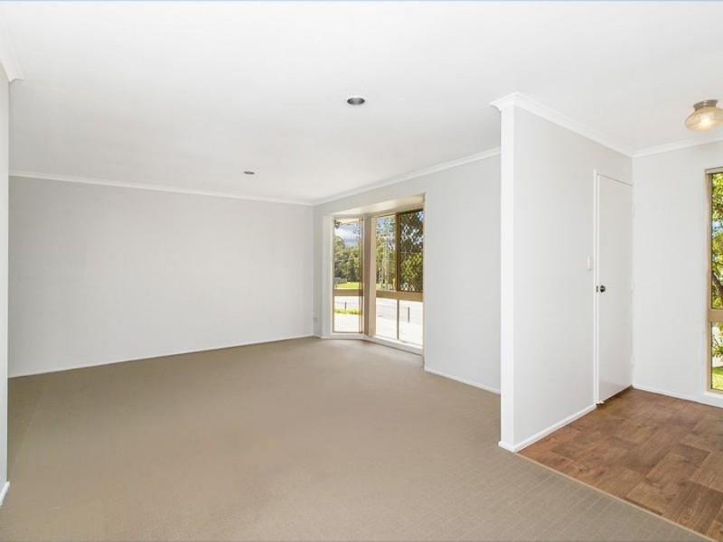 443 Broadwater Road, Mansfield QLD 4122