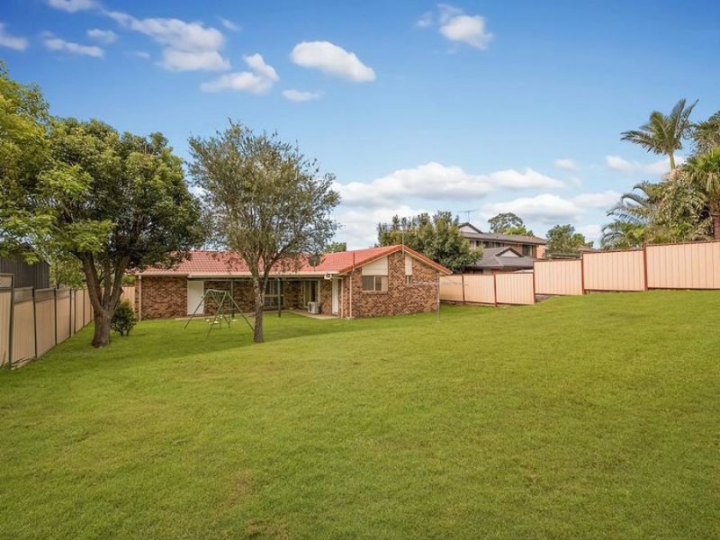 443 Broadwater Road, Mansfield QLD 4122
