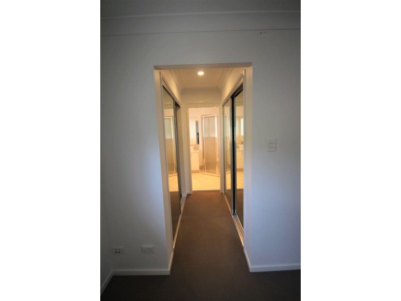 1/28 Benhiam Street, Calamvale QLD 4116