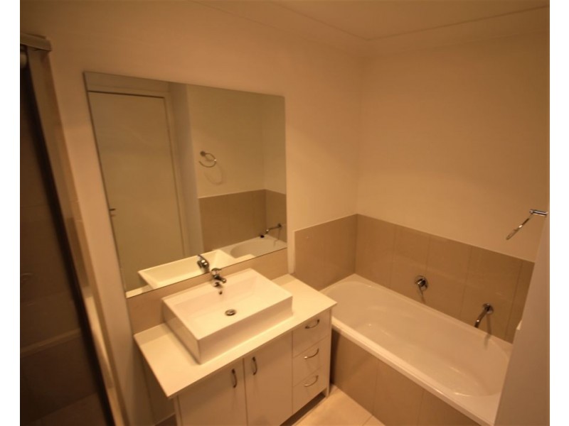 1/28 Benhiam Street, Calamvale QLD 4116