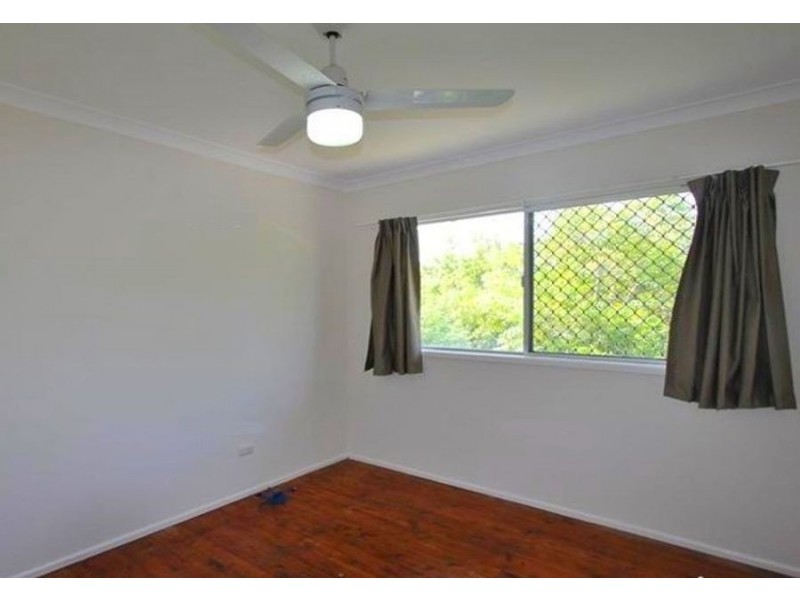 100 Falconer Street, Southport QLD 4215