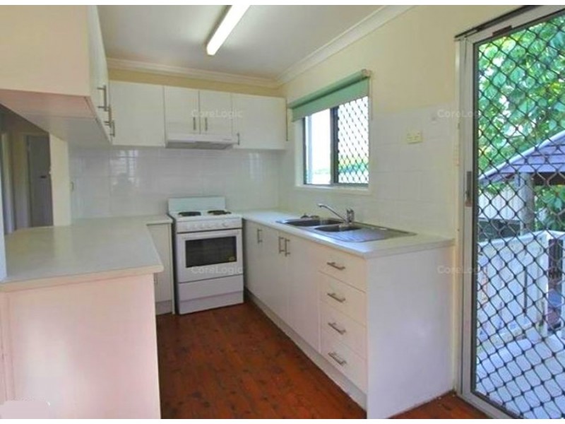 100 Falconer Street, Southport QLD 4215