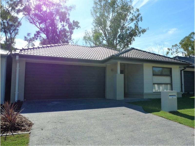 10 FREDERICK PLACE, Park Ridge QLD 4125
