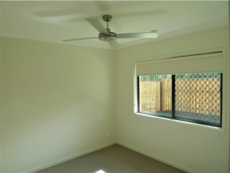 10 FREDERICK PLACE, Park Ridge QLD 4125