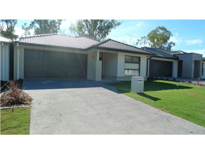 10 FREDERICK PLACE, Park Ridge QLD 4125