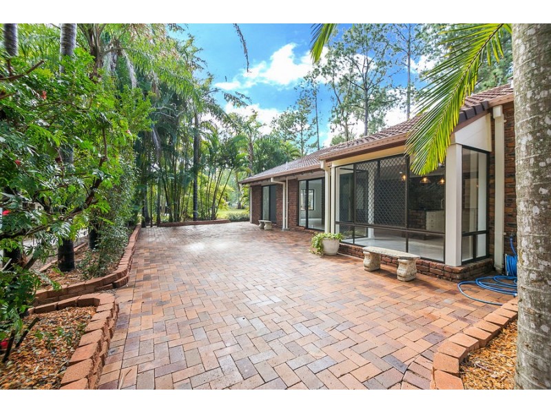 11 Jacaranda Av, Boronia Heights QLD 4124