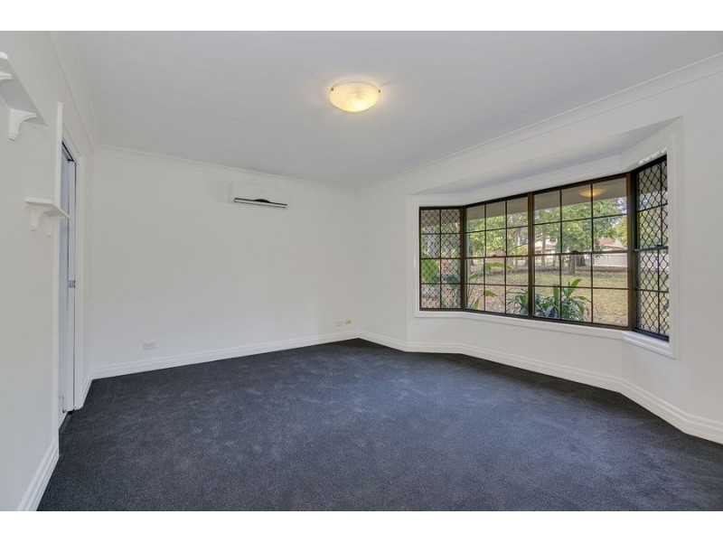 11 Jacaranda Av, Boronia Heights QLD 4124