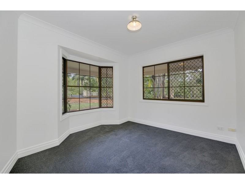 11 Jacaranda Av, Boronia Heights QLD 4124