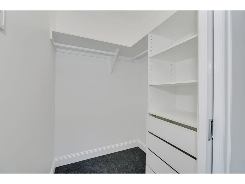 11 Jacaranda Av, Boronia Heights QLD 4124