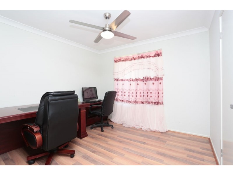 27 Philong street, Doolandella QLD 4077