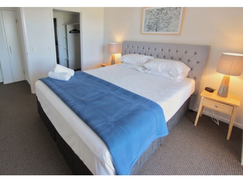 1070/1 Ocean Street, Burleigh Heads QLD 4220