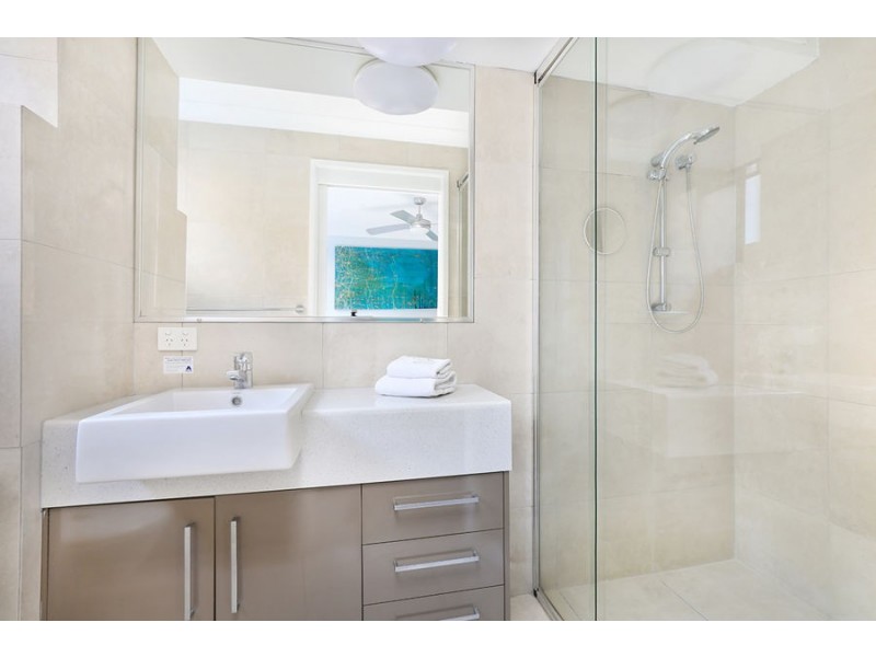 2/270-274 Alexandra Parade, Alexandra Headland QLD 4572