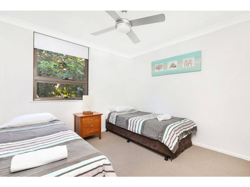 2/270-274 Alexandra Parade, Alexandra Headland QLD 4572