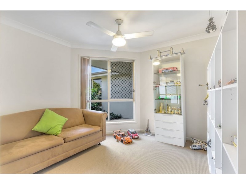 12 Lomond Place, Parkinson QLD 4115