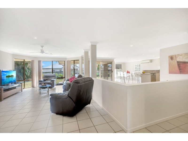 12 Lomond Place, Parkinson QLD 4115