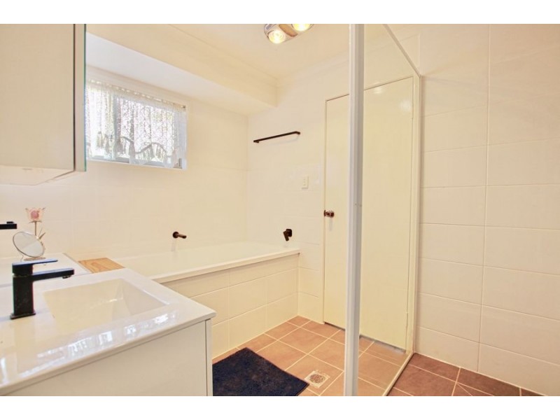 13 Wade Court, Boronia Heights QLD 4124