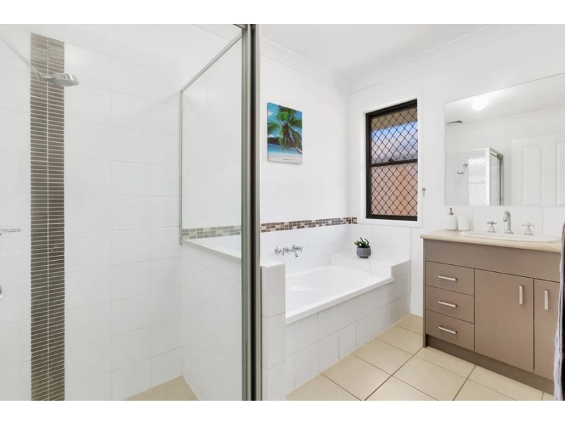 59 Kakadu Street, Parkinson QLD 4115