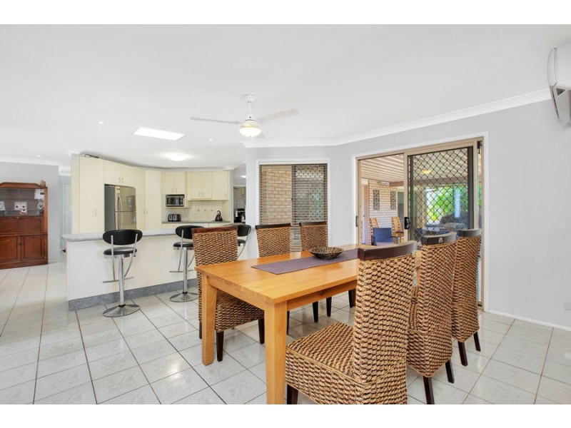 8 Wade Court, Boronia Heights QLD 4124