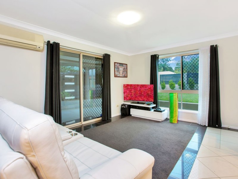 17 FENWOOD CLOSE, Boronia Heights QLD 4124
