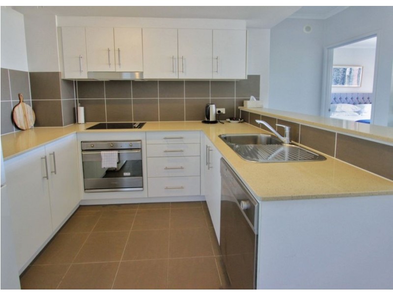 1080/1 Ocean Street, Burleigh Heads QLD 4220