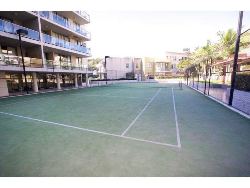 1080/1 Ocean Street, Burleigh Heads QLD 4220