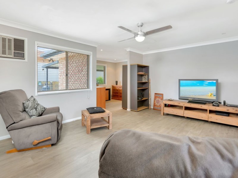 24 Mortlake Cres, Boronia Heights QLD 4124