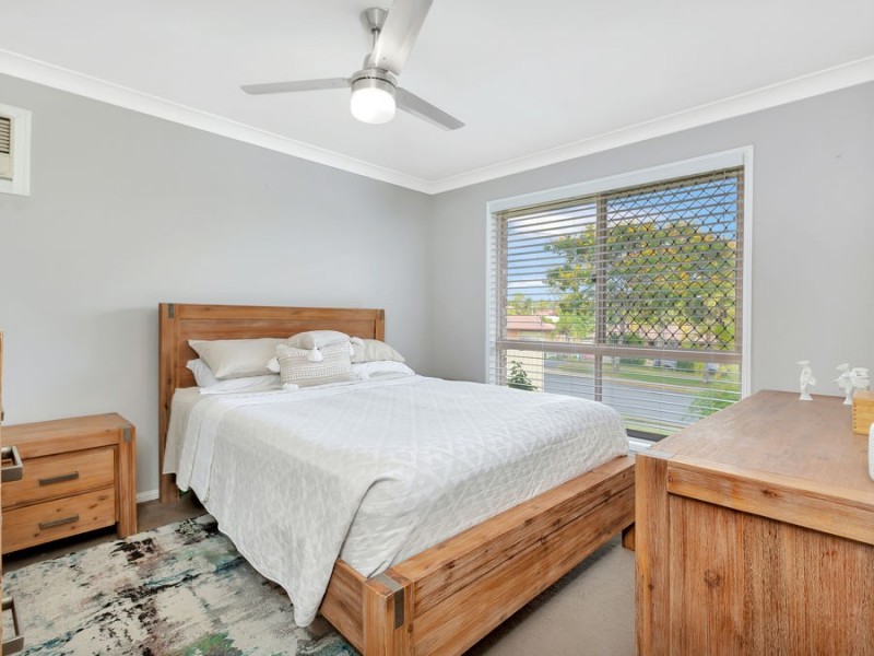 24 Mortlake Cres, Boronia Heights QLD 4124