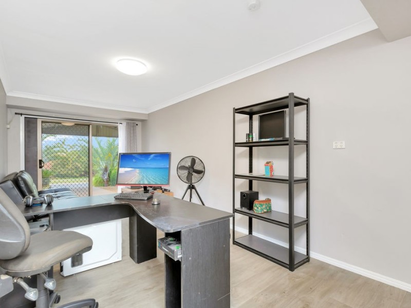 24 Mortlake Cres, Boronia Heights QLD 4124