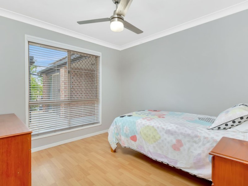 24 Mortlake Cres, Boronia Heights QLD 4124