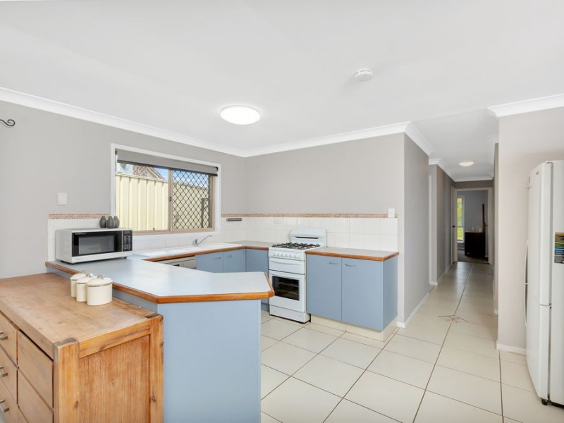 24 Mortlake Cres, Boronia Heights QLD 4124